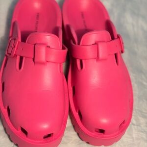 Free People Karlie Buckle Hot Pink Clogs  Women's Sz 10